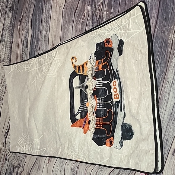 Issac Mizrahi Gnomes Halloween table runner - Picture 1 of 3